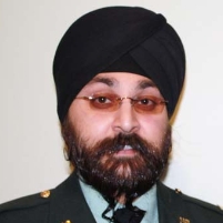 Army Allows Sikh Doctor to Wear Beard and Turban