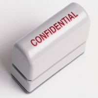 Obama Clashes with Journalists over Confidentiality Law