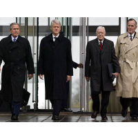 Obama Vetoes Bill Limiting Ex-Presidents’ Allowance