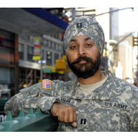 Judge Blocks Defense Dept. Gas-Mask Test for Sikh U.S. Army Officer as Discriminatory