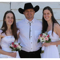 Inspired by Chief Justice Roberts, Polygamous Couple Applies for Marriage License