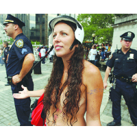 New York City Police Officers Reminded to Allow Women to Bare their Breasts in Public