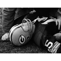 NFL Hall of Famer’s Lawsuit Claims Helmets Useless to Prevent Brain Injury
