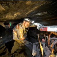 U.S. Coal Production Falls to Lowest Level in 30 Years