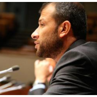 Leader of Syria Rescue Group, Arriving in U.S. for Award, Is Refused Entry