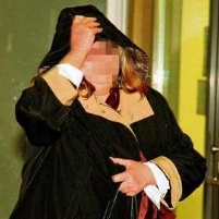 German “Robin Hood” Bank Manager Borrowed From Rich, Loaned to Poor