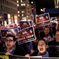Desire to Vote against Trump in Fall Triggers Surge in Latino Naturalization Applications