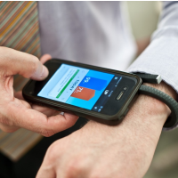 Many Smartphone Health Apps Fail to Warn Users of Danger