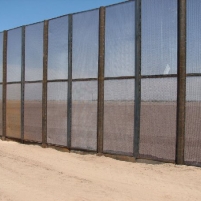 Arizona Tries to Build Border Fence with Private Donations, but Prospects Look Dim