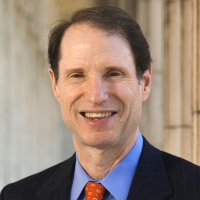 Sen. Wyden Warns American Citizens against Surveillance State