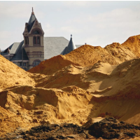 Minnesota Town First to Monitor Pollution Caused by Fracking Sand on Passing Trucks