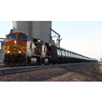 Shipping of North Dakota Oil Puts a Hold on Grain Distribution