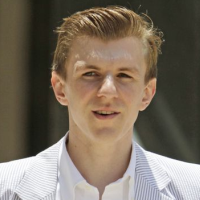 Conservative Activist Pays $100,000 to Ex-ACORN Employee after One Smear Too Many