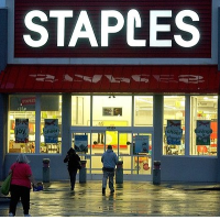 Postal Service Bypasses Union Workers in Deal with Staples