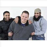 Former Guantánamo Guard and Prisoner Become Friends on Facebook
