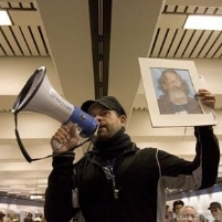 San Francisco Transit Shuts Down Cell Phone Service to Disrupt Protest