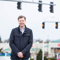 Illegal to Talk about Yellow Traffic Lights in Oregon