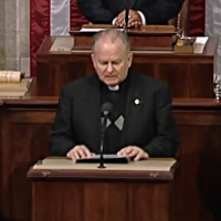 U.S. House of Representatives’ Chaplain Accused of Discriminating Against Atheism and Minority Religions