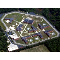 Guantánamo Detainees: Kansas Scared, Michigan Says Bring ‘em On