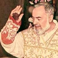 Statue of Italian Saint Padre Pio Will Produce Solar Energy