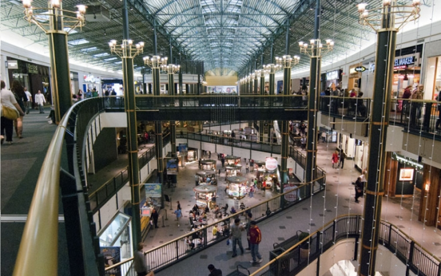 The largest mall in America: 20 biggest shopping centres in the USA 